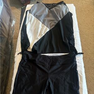 - NWOT Modlily tankini set in black gray and white size XL.